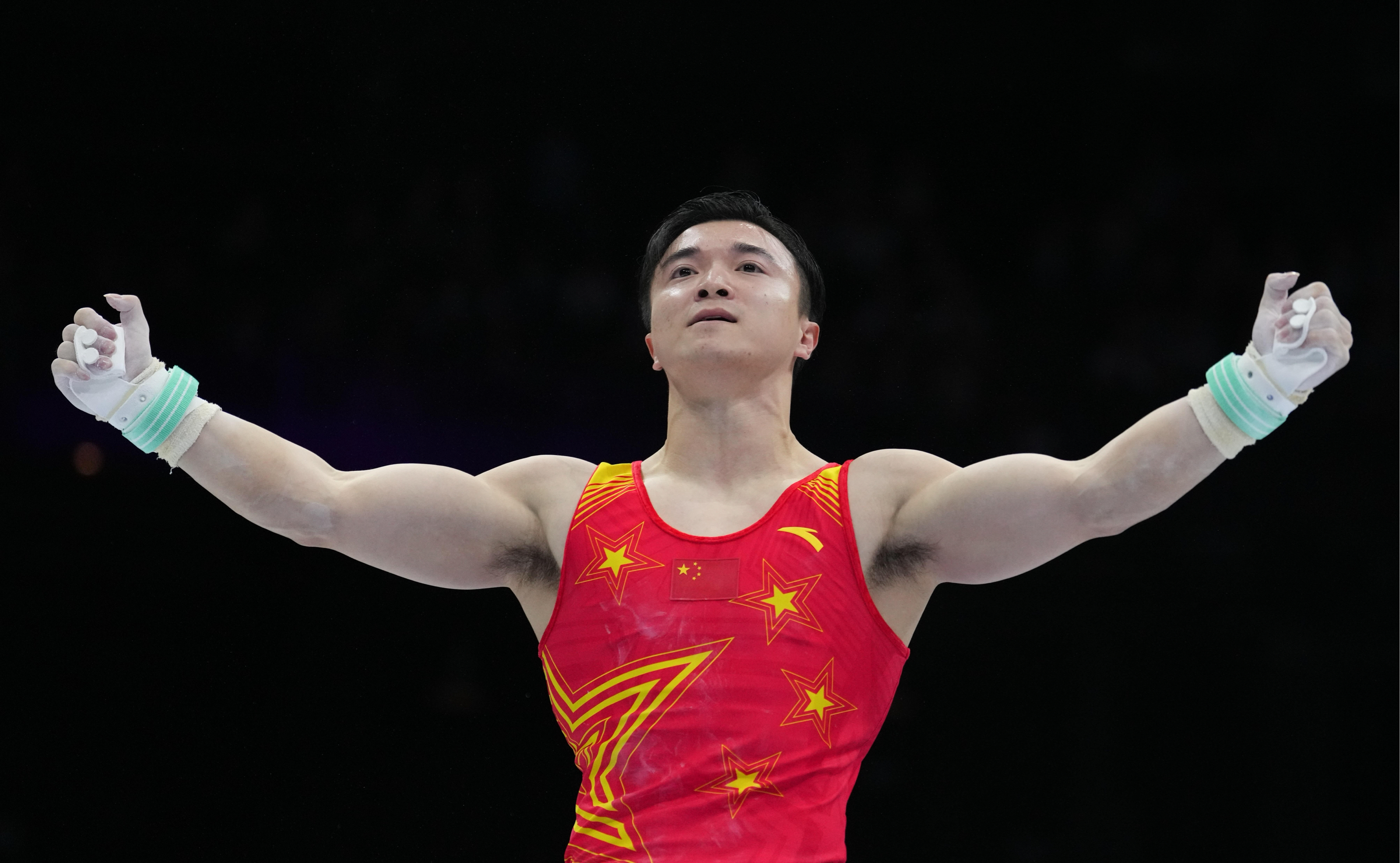 米兰体育官网-中国选手在奥运决赛取得绝佳成绩，点亮梦想