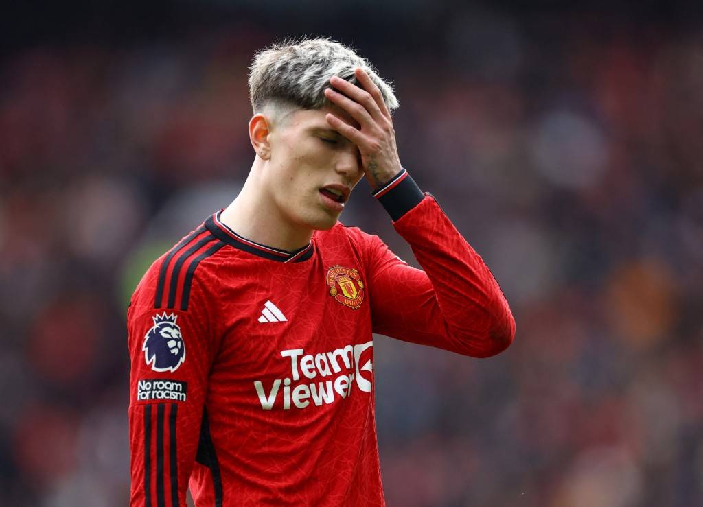 米兰体育电竞-曼联与南安普顿的比赛结束为平局