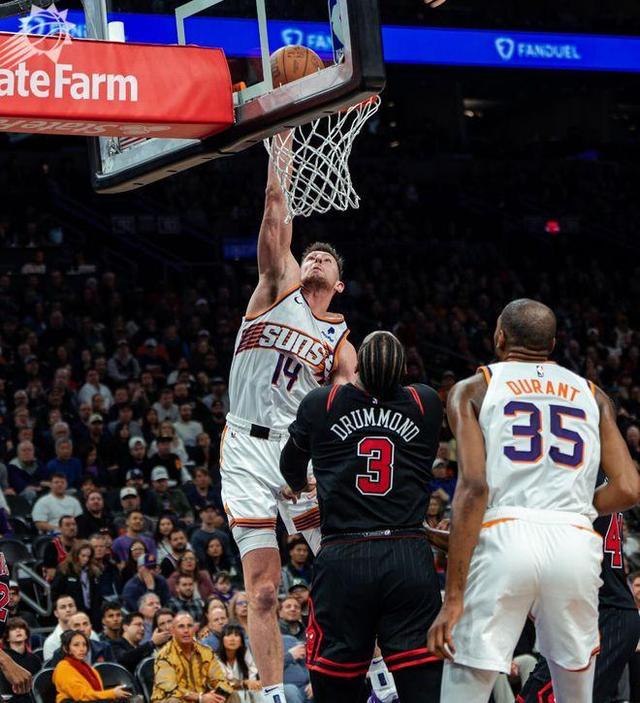 新西兰击剑选手豪取三连胜,实现逆袭冲顶 新西兰击剑选手豪取三连胜,实现逆袭冲顶