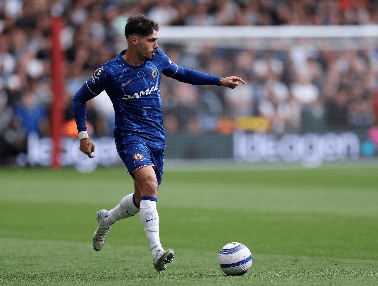 关于切尔西后防互相呼应稳固阵型,守住比分的信息 关于切尔西后防互相呼应稳固阵型,守住比分的信息