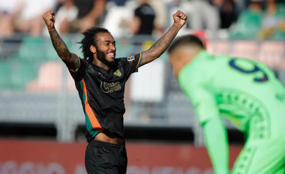 包含热那亚客场爆冷逆转,球队士气高涨的词条 包含热那亚客场爆冷逆转,球队士气高涨的词条