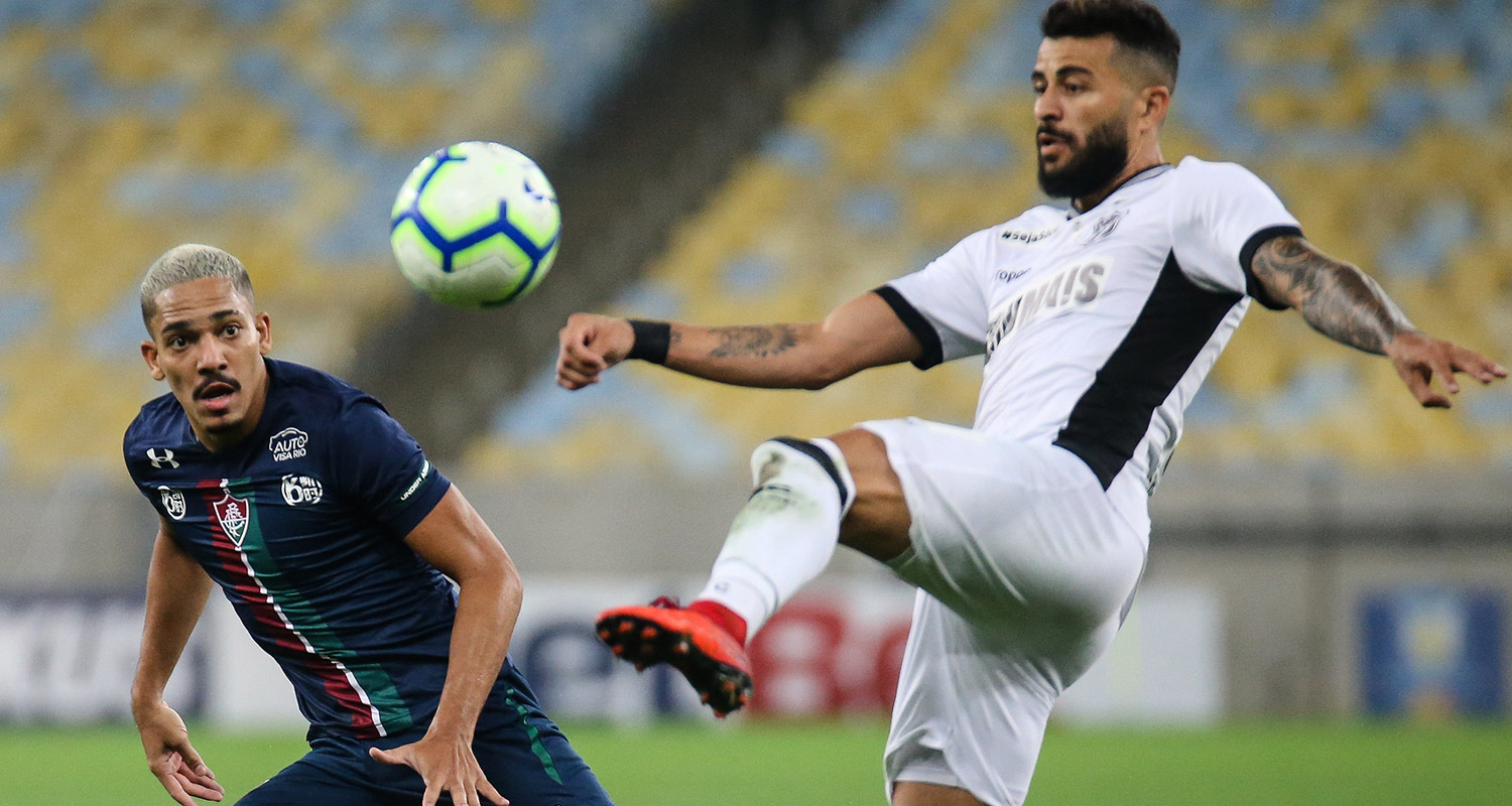 比利时球员在巴甲赛事中展现出色 比利时球员在巴甲赛事中展现出色