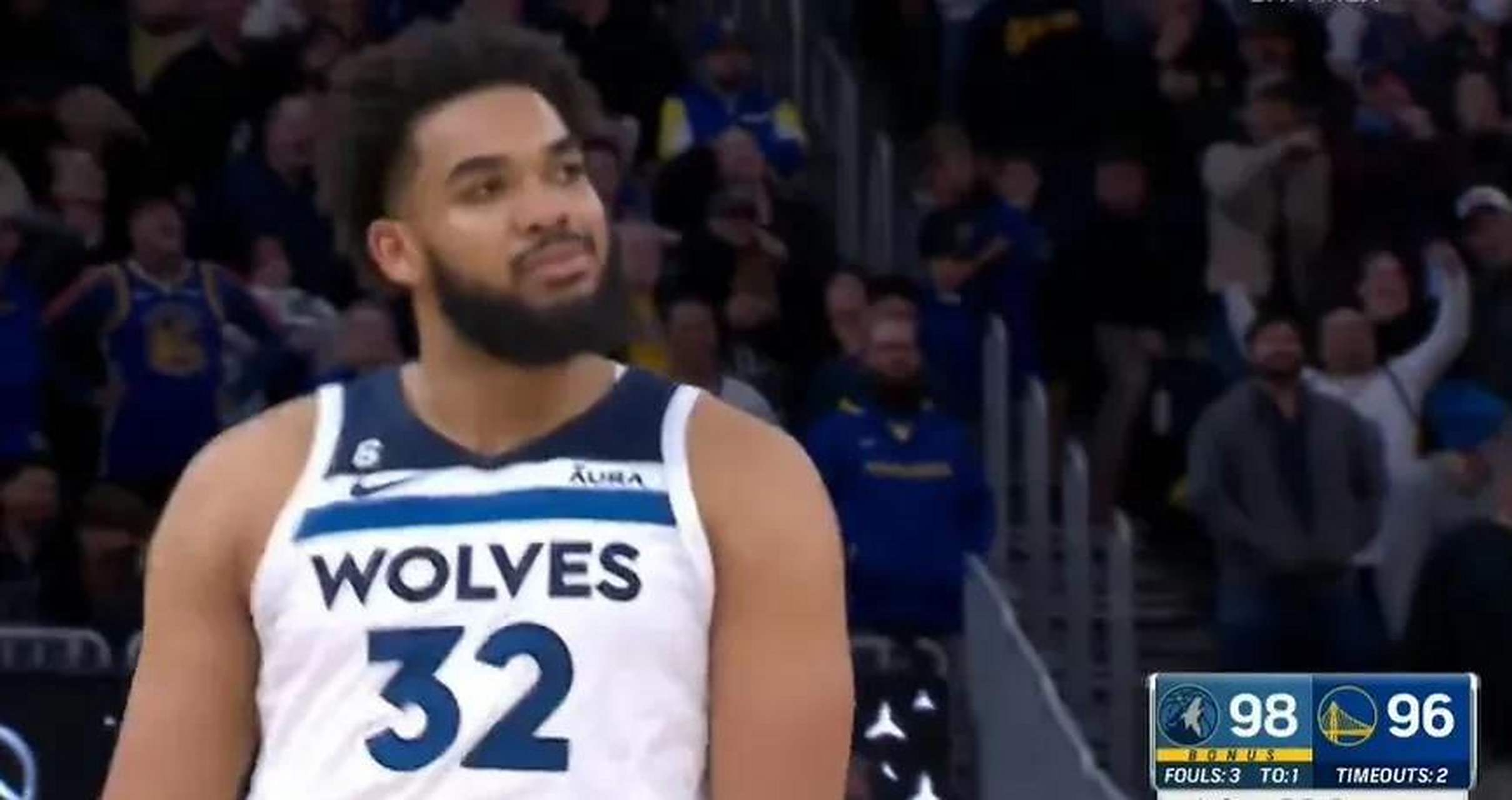 米兰体育app下载-关于森林狼力克猛龙,唐斯大号手帕的信息